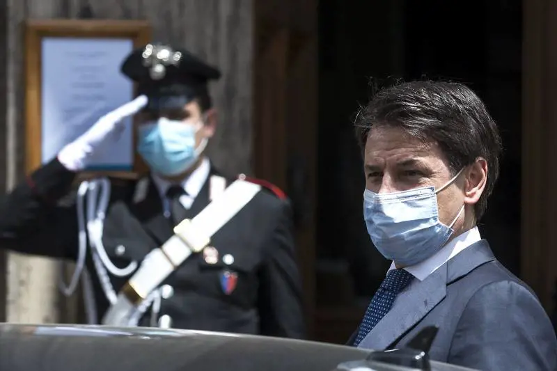 "Zona rossa? Non avevo il manuale". Ora Conte teme l'avviso di garanzia