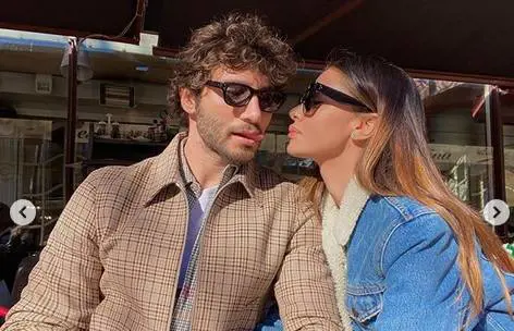 De Martino chiude a Belen: "Ma saremo sempre una famiglia"