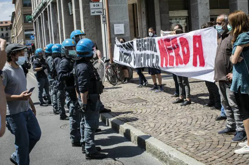 L'odio contro la Lombardia per attaccare il centrodestra