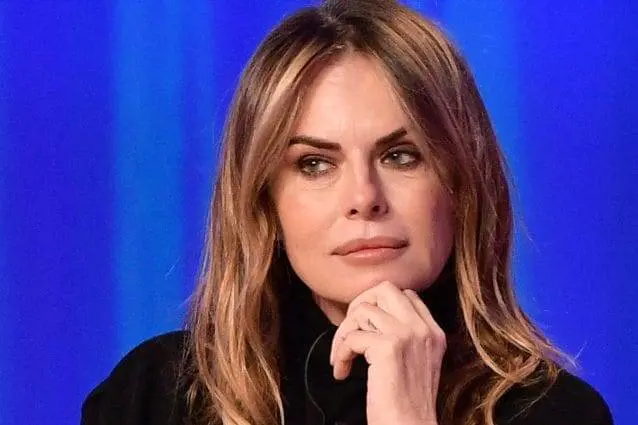 “In tv? Ero imbottita di farmaci”. E le rivelazioni choc di Paola Perego
