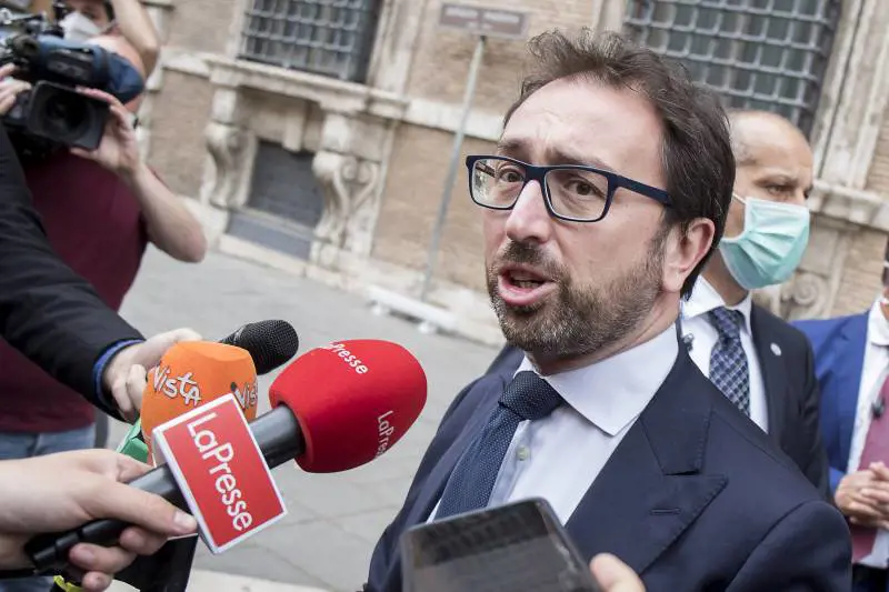 Il Dap si sveglia: stop alla circolare che libera i boss