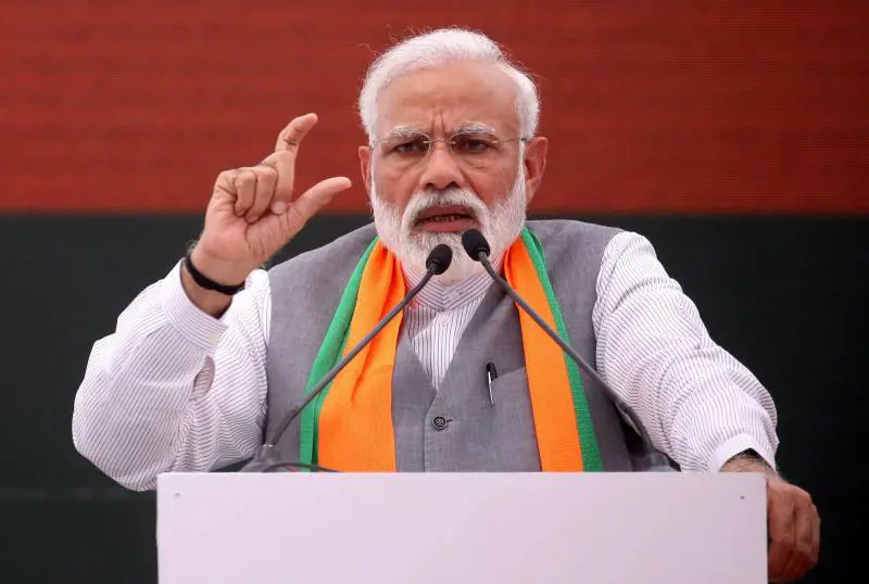 Il premier indiano Modi: "Lo yoga è uno scudo immunitario contro il Covid"