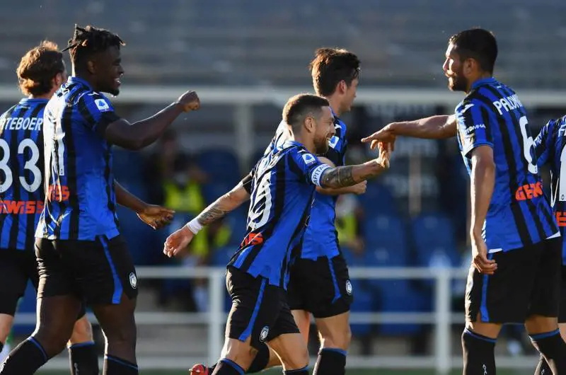 Atalanta, che ribaltone. La Lazio dura poco e la Signora allunga