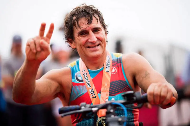 Ecco come sta Alex Zanardi: "Adesso vede e sente"