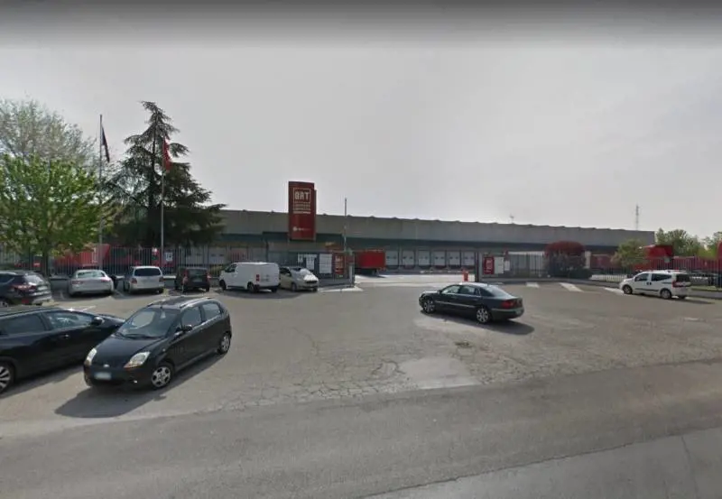 Oltre 40 positivi alla Bartolini: il focolaio che spaventa Bologna