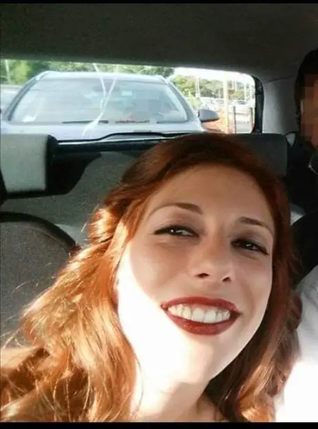 Presa a sassate da clandestino mentre guida: Alice perde un occhio