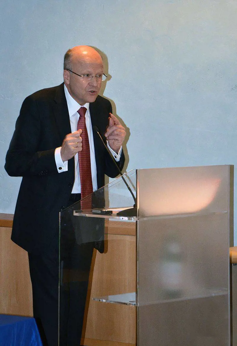 Apple e la lezione di Dublino a Roma