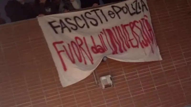 19 misure cautelari contro i collettivi rossi che negano le foibe