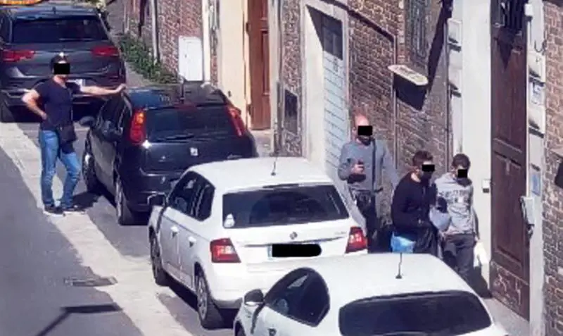 "M'hai dato contatti potenti". Affari coi pezzi grossi calabresi