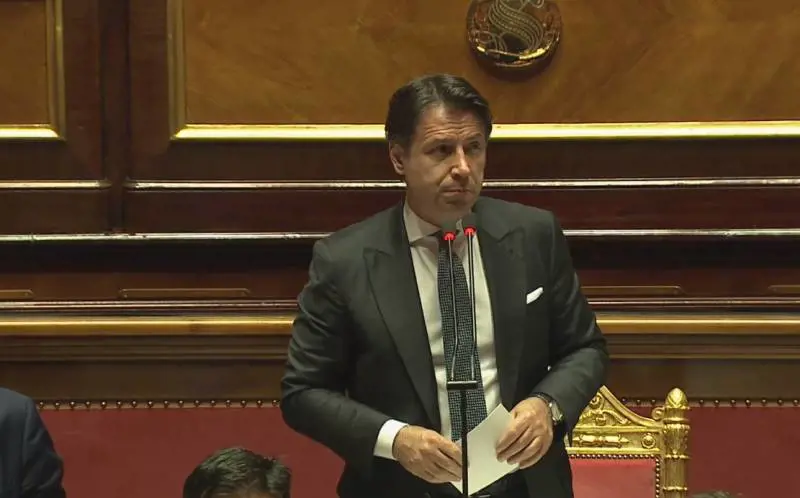 Conte attacca le opposizioni: "È grave parlare di un altro lockdown"