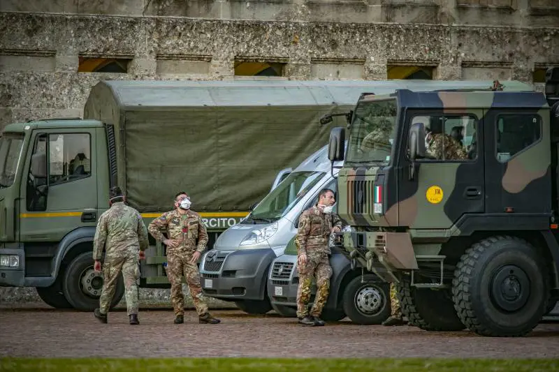 L'ira di parenti delle vittime e camici bianchi  "Con chiusure tempestive salve molte vite"