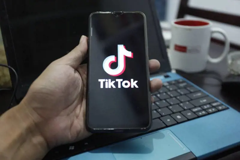 La guerra tra Usa e Cina si gioca tutta su TikTok. Il pugno duro di Trump