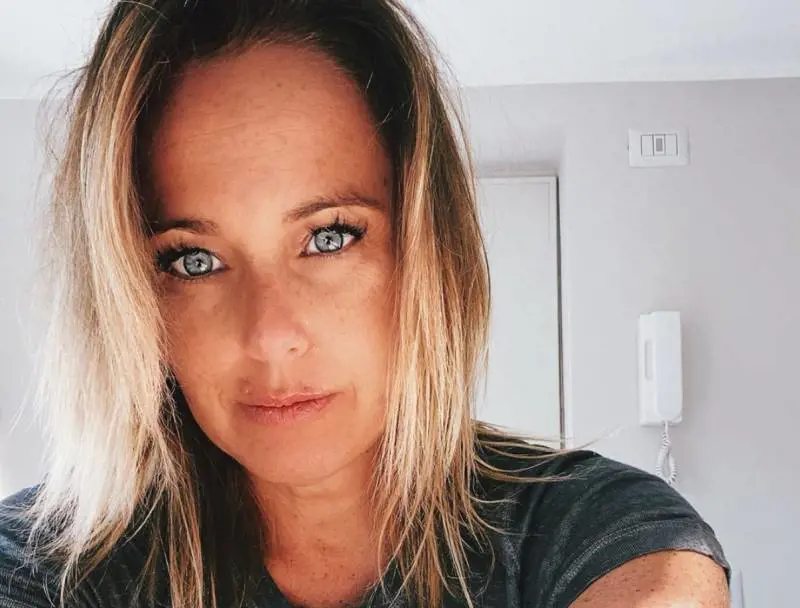 "Questo hotel è a cinque stelle". Ma per Lady Bonolis finisce male