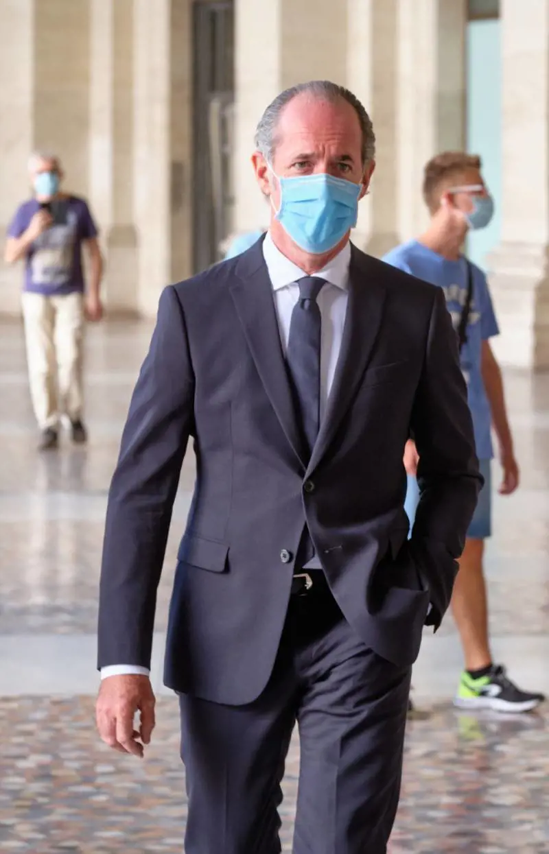Di chi è colpa se oggi il Paese non si mobilita contro il virus