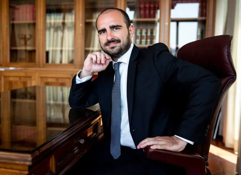 Le incredibili parole del grillino "Il bonus? Ci vogliono 5 minuti"