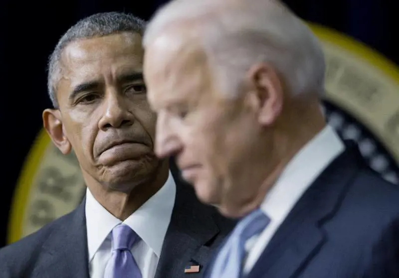"Ne sarebbe geloso". L'inaspettata rivalità tra Biden e Obama