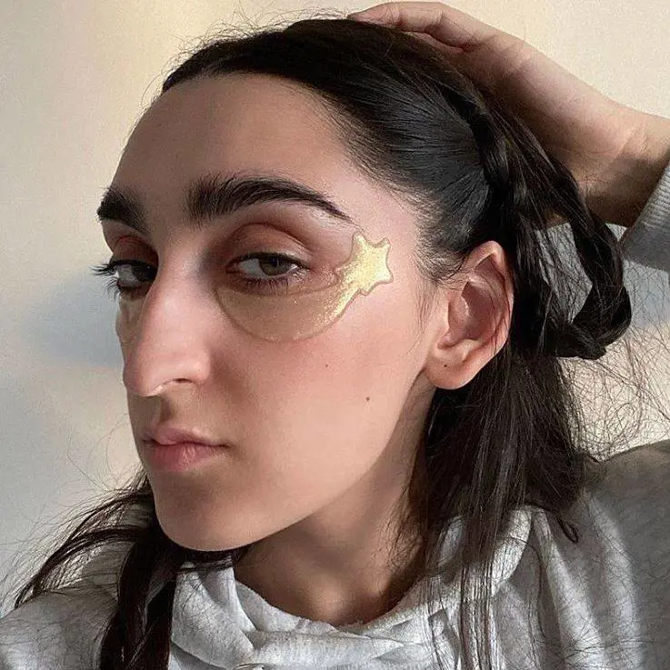 "Bellezza non convenzionale...". Ecco cosa c'è dietro la modella