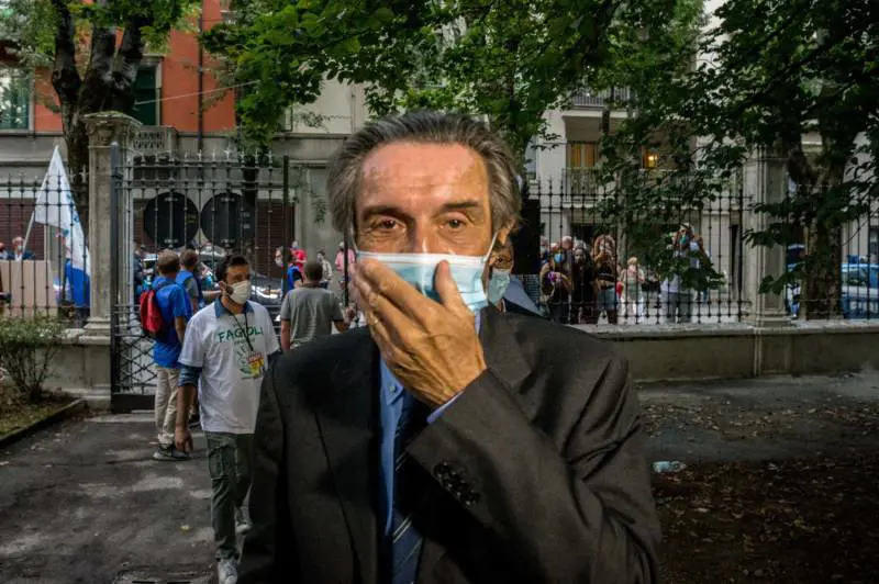 Fontana attaccato da tutti: mi accusano di 'ndrangheta