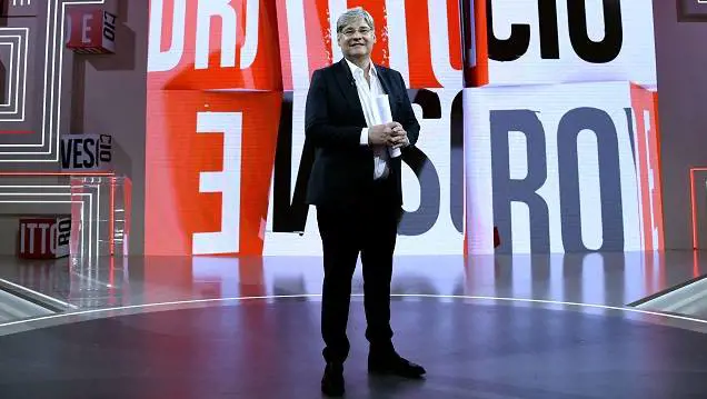 Paolo Del Debbio asfalta Grillo: "L'aggressione al giornalista fa schifo"
