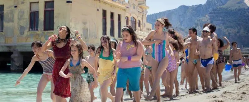 "Le sorelle Macaluso", pregi e difetti nell'ultimo italiano in concorso