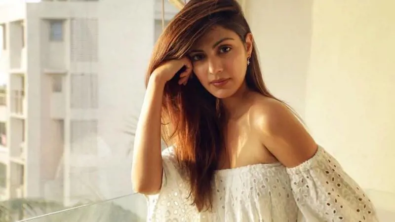 L'attrice di Bollywood nella bufera: "Ha ucciso mio figlio"