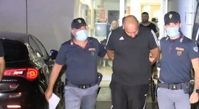 Rapiscono due bambini: portati nel villaggio rom per ricattare il padre