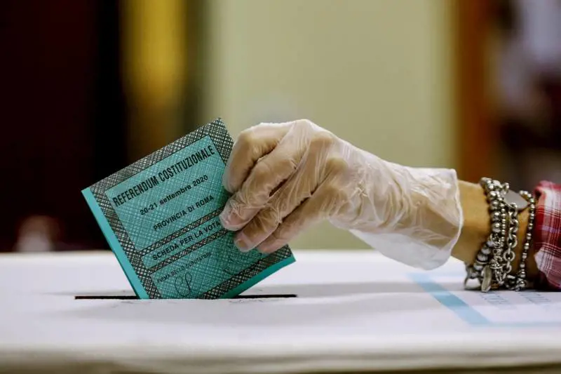 Il "Partito del No" a caccia di un leader