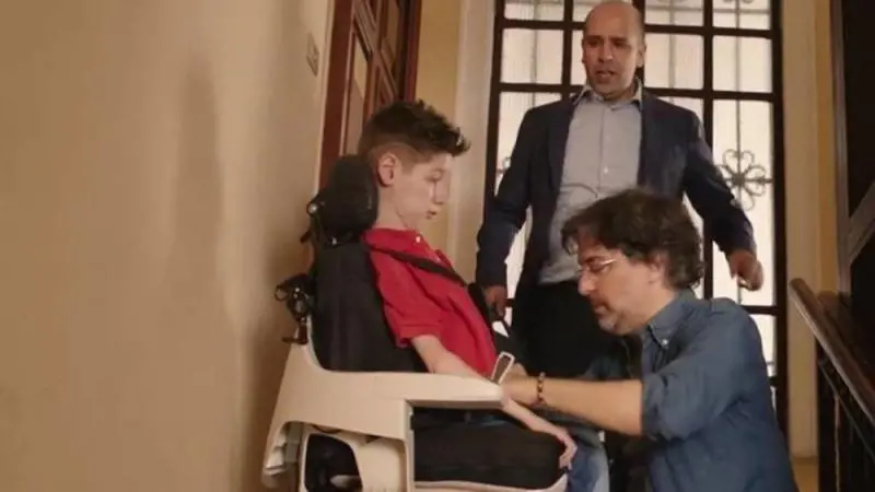 "Ciao grande Mirko". L'addio di Zalone all'amico malato di Sma