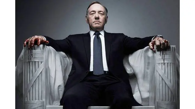 Kevin Spacey pagherà un milione di dollari ai produttori di House of Cards. Ecco perché