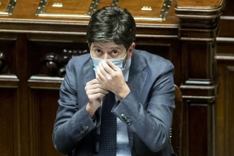 L'ira di Conte sulla gaffe tv del titolare della Salute. "Non era utile né fattibile"