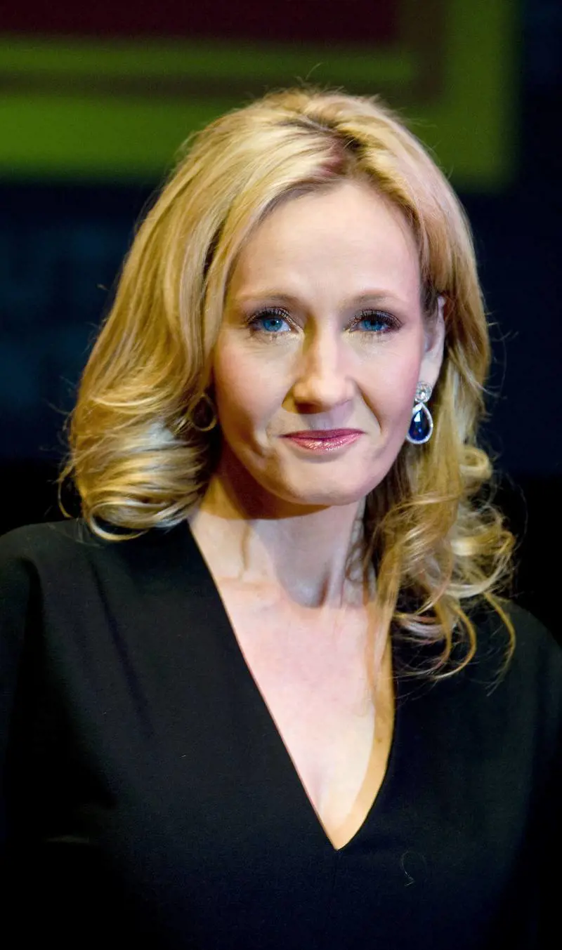 "Cancelli la Rowling? Addio al mio abbonamento". La crociata del Nyt è un boomerang