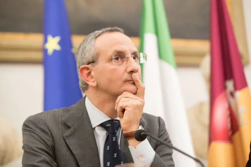 "Il contagio sui mezzi? Si evita con bus privati  e ingressi scaglionati"