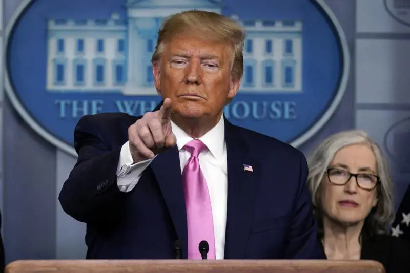 Usa, la Corte aiuta Trump mentre la Barrett giura. "Non si proroga lo spoglio"