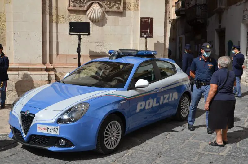 Si fingevano sordomuti per ottenere denaro: fermati truffatori rom