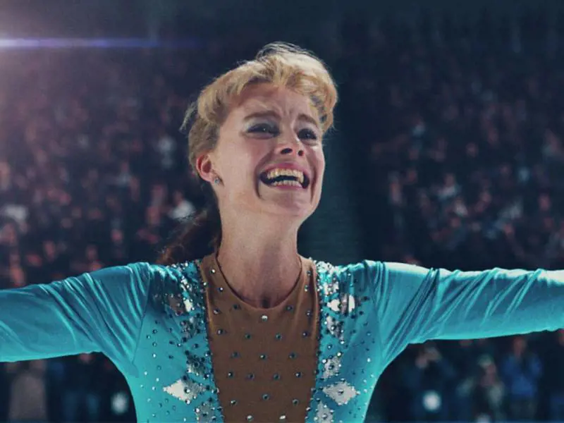 Tonya, la storia della pattinatrice accusata di aver rotto una gamba alla rivale