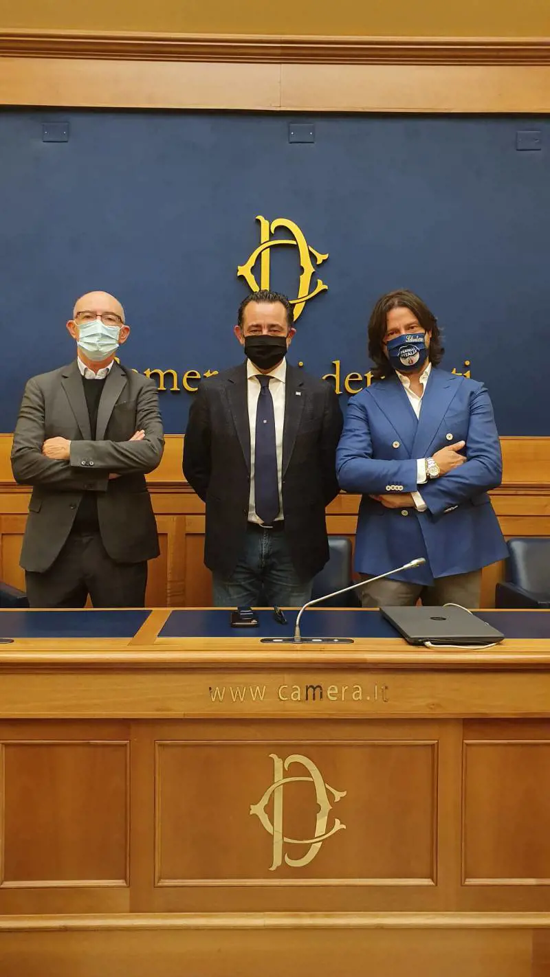 Sciopero della fame FdI: "Le chiusure fucilano i ristoratori"