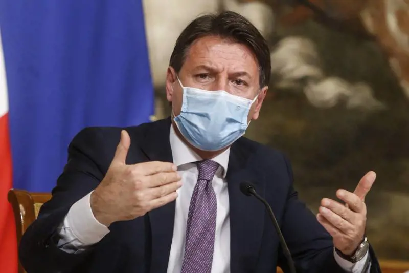 Conte si vanta del suo Dpcm: "Compiuto il passo più deciso"