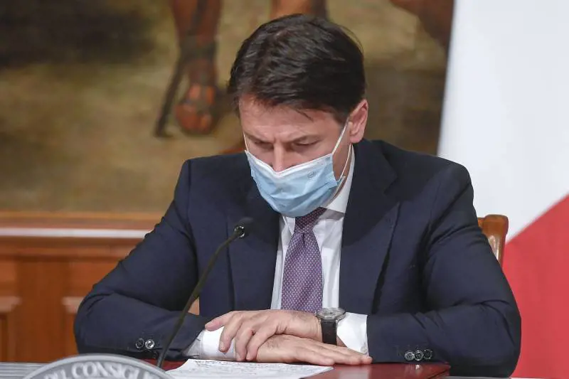 Chi evoca imposte scherza col fuoco