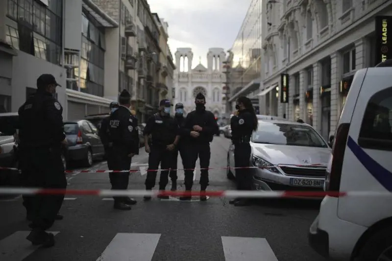 Ira di Parigi contro il governo: "L'Italia doveva fare da filtro"