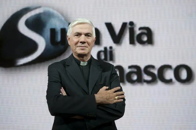 Il ritiro "benedettino" del vescovo: ora la Chiesa è ad un bivio