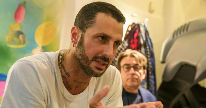 Corona, la vita trasformata in romanzo (e in business...)