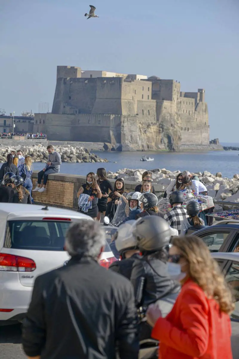 Altre 4 Regioni verso la stretta: ecco cosa rischiano