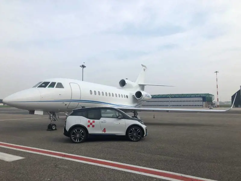 Voli business, a Linate Prime arrivano le Bmw i3 "full electric" per la mobilità sostenibile