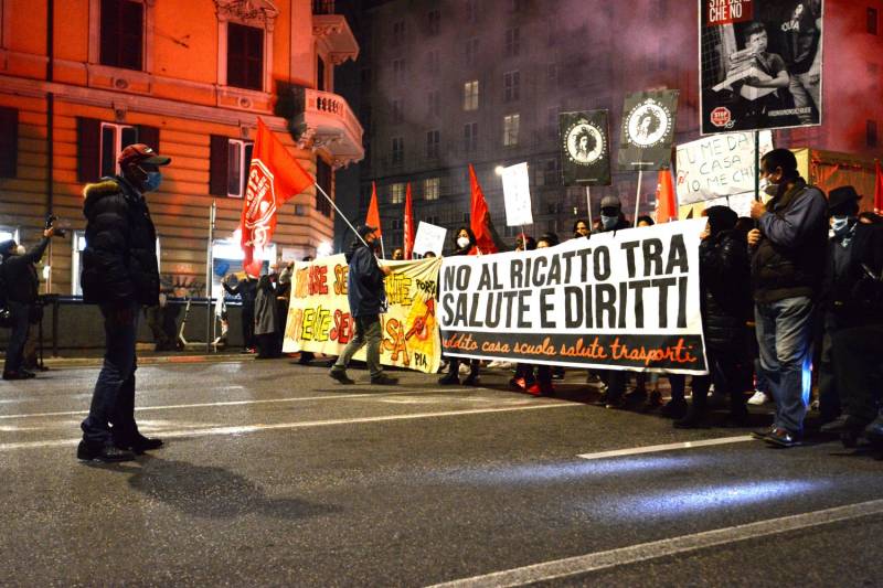 Proteste davanti al Policlinico Umberto I di Roma