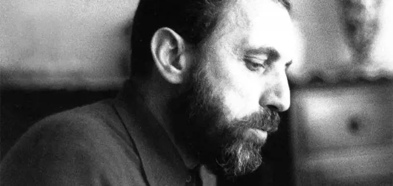 La storia del milite Berto spiega (davvero) il fascio