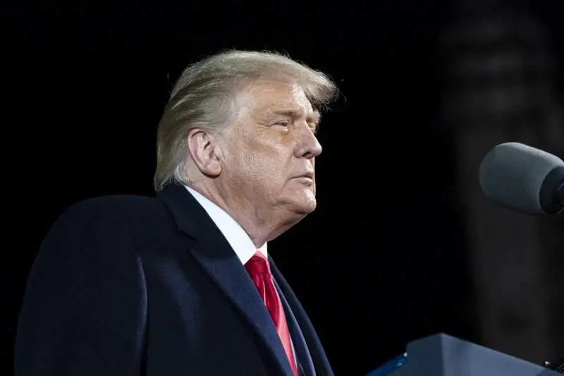 "Cura da un milione di dollari". Svelato il cocktail dato a Trump