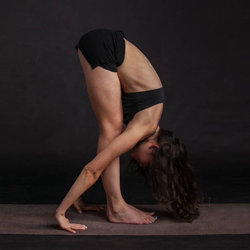 Yoga posizione pinza