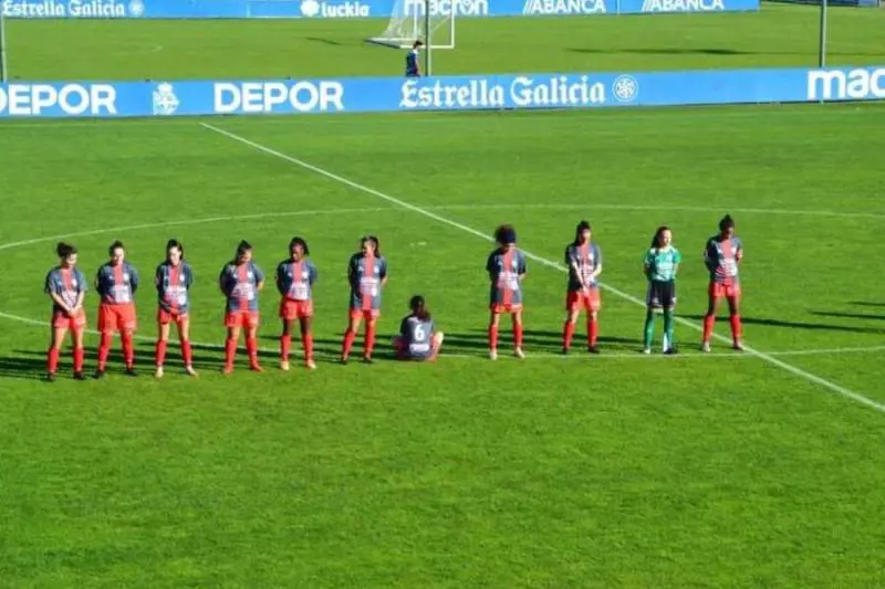 Rivolta di Paula, calciatrice senza volto. "Nessun omaggio per un violentatore"