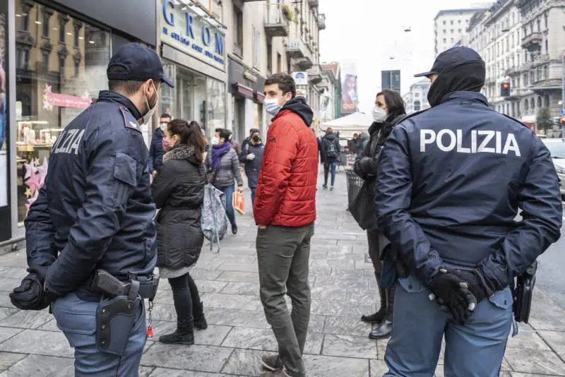 In città via ai controlli: folla ma niente ressa "Blitz" in un ristorante