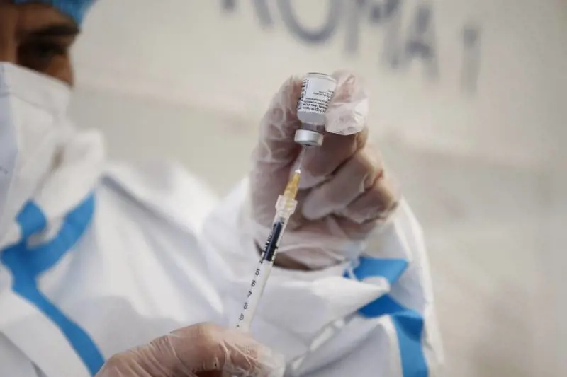 La vaccinazione fa flop: "D'estate non arriveremo al 30%"